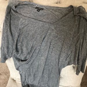 Express women’s lightweight gray knit shirt